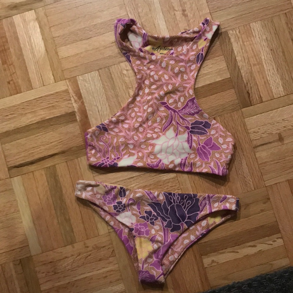 Arnhem bikini